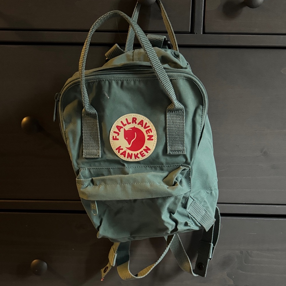 Fjallraven Kånken mini backpack